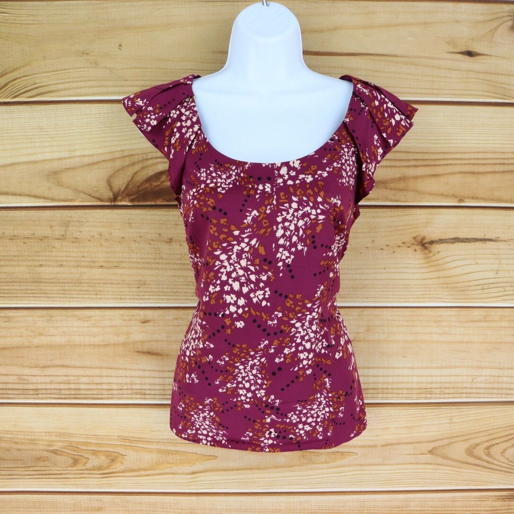 ELLE Blouse Womens Size S Purple Floral 100% Polyester Cap Sleeves Lightweight